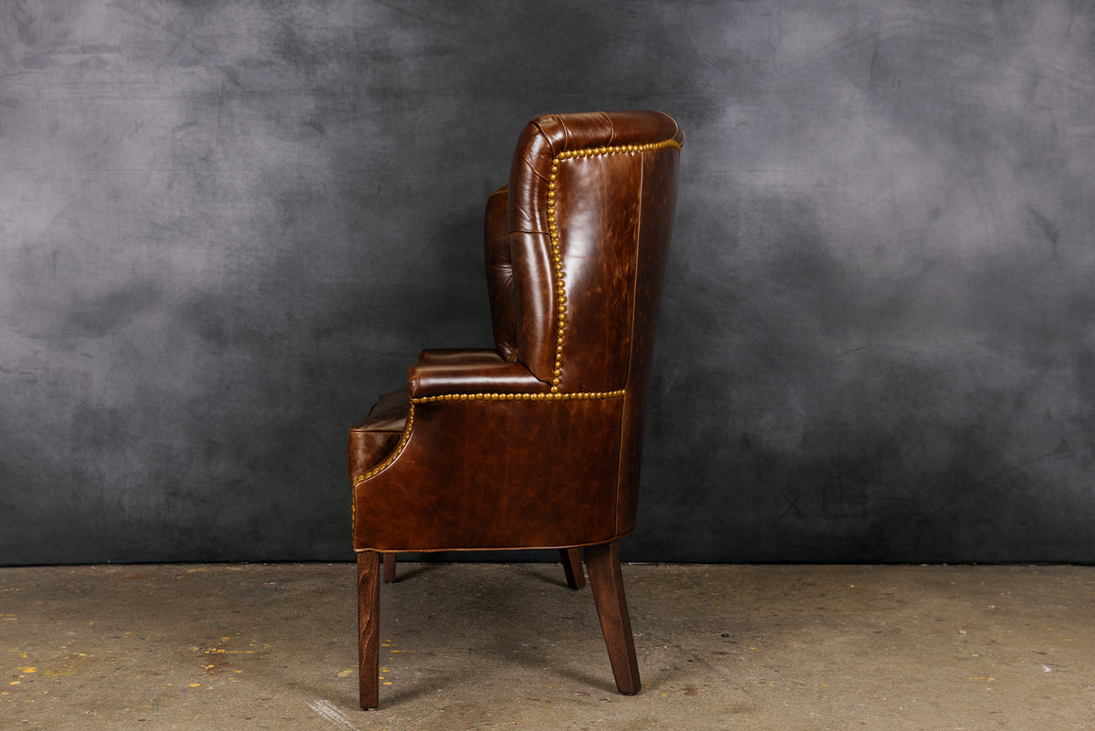 STANLEY LEATHER SETTEE