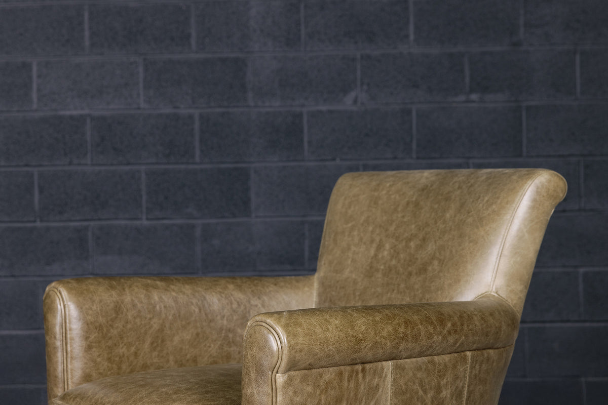 DEAN LEATHER CHAIR