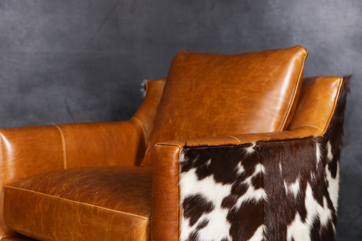 The Yellowstone Swivel Chair - Praline