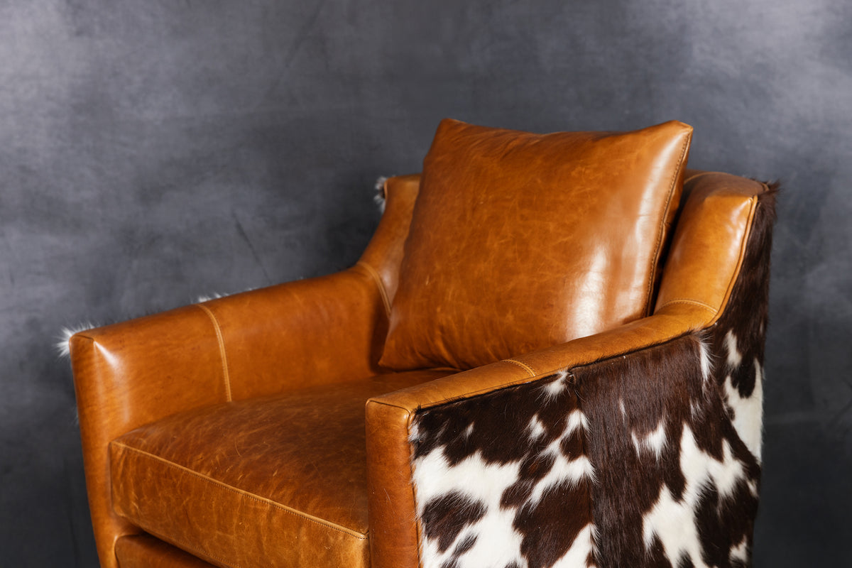 The Yellowstone Swivel Chair - Praline