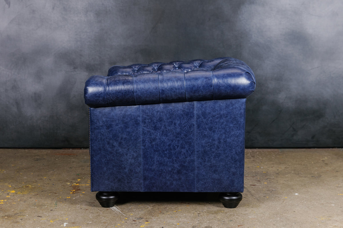OXFORD LEATHER TUFTED CHAIR