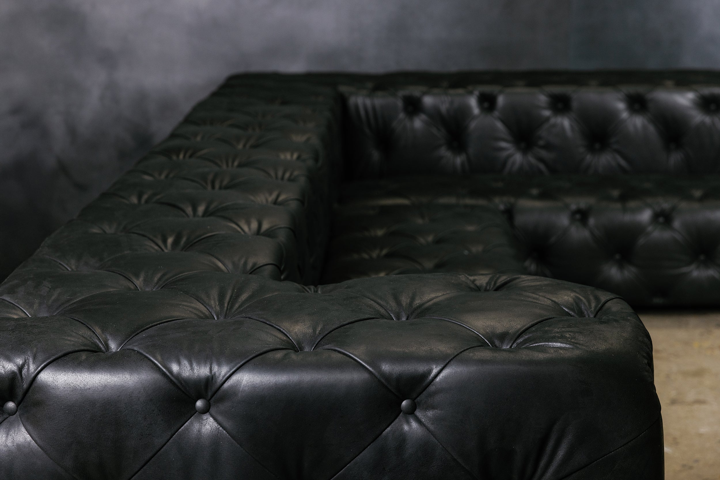 ROYALSOHO  DECADENCE LEATHER SECTIONAL