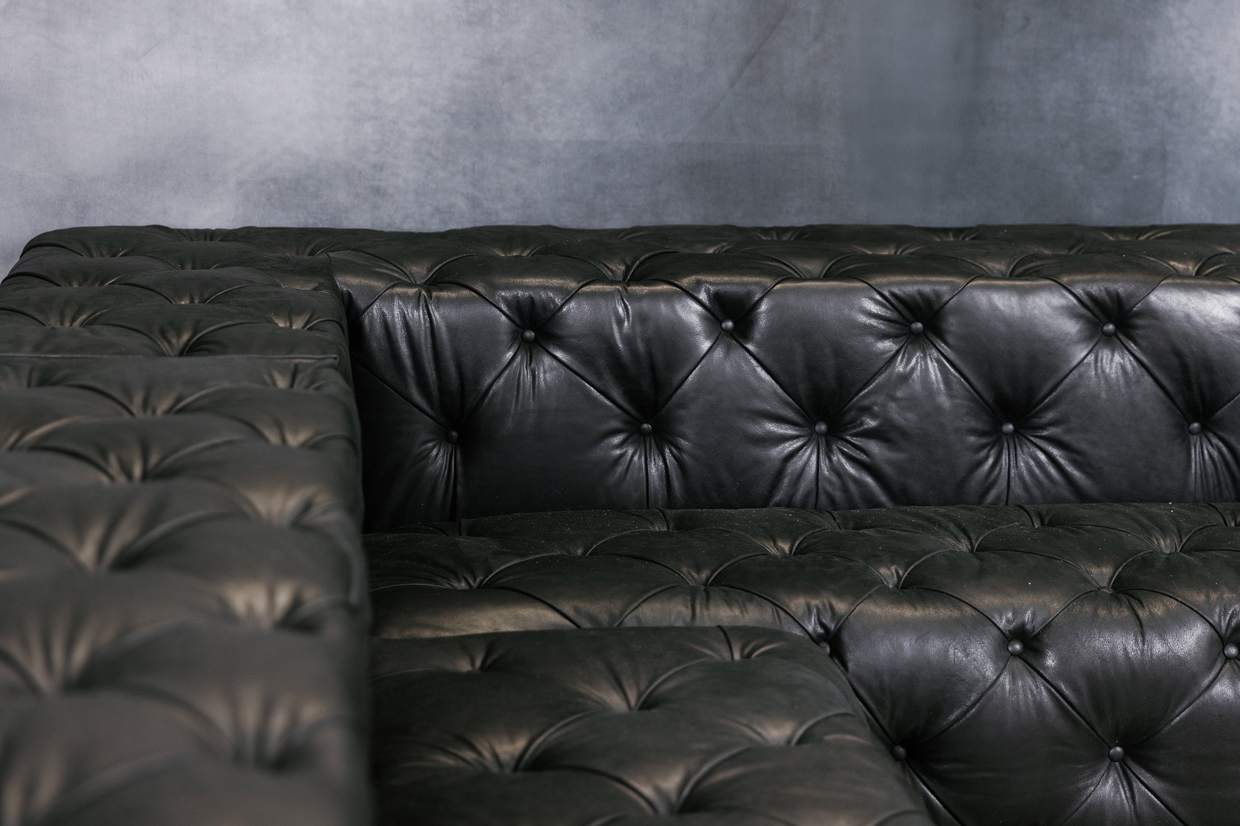ROYALSOHO  DECADENCE LEATHER SECTIONAL