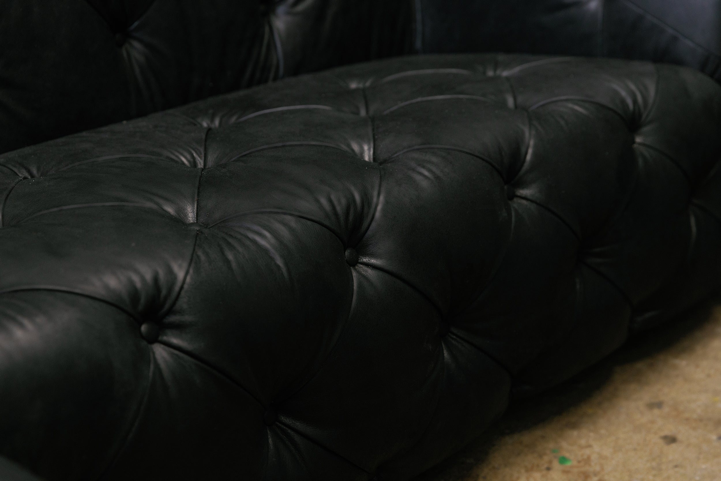 ROYALSOHO  DECADENCE LEATHER SECTIONAL