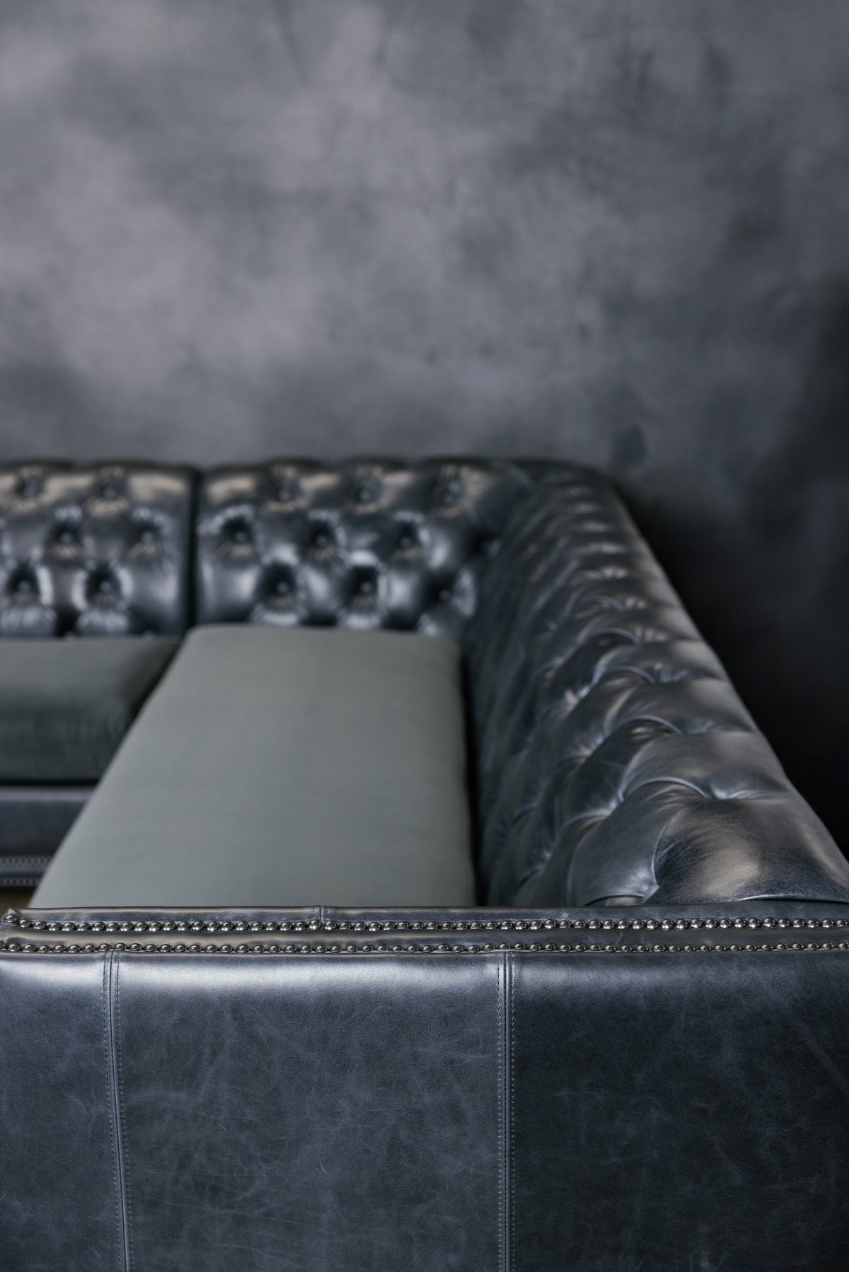 ESSEX LEATHER SECTIONAL