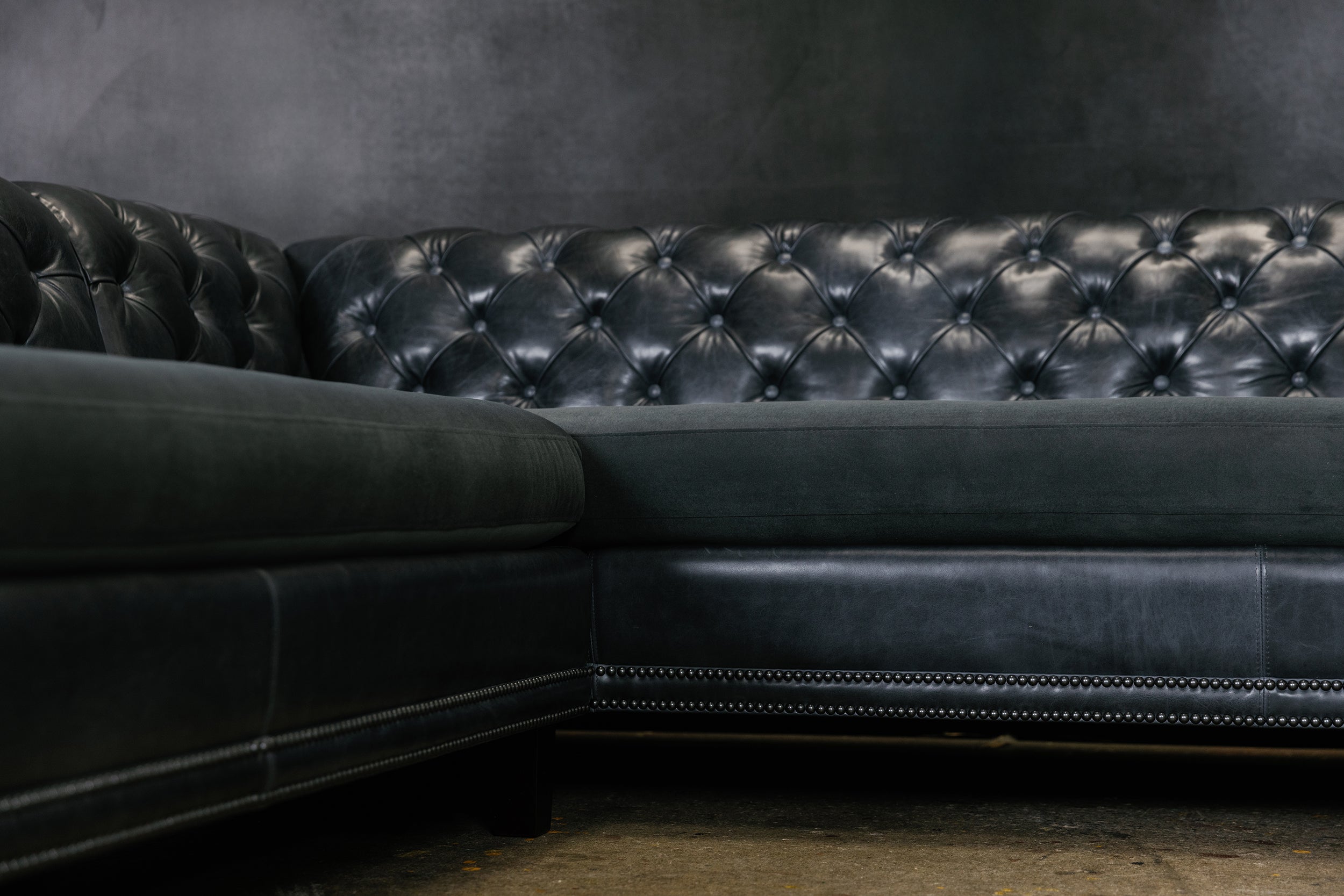 ESSEX LEATHER SECTIONAL