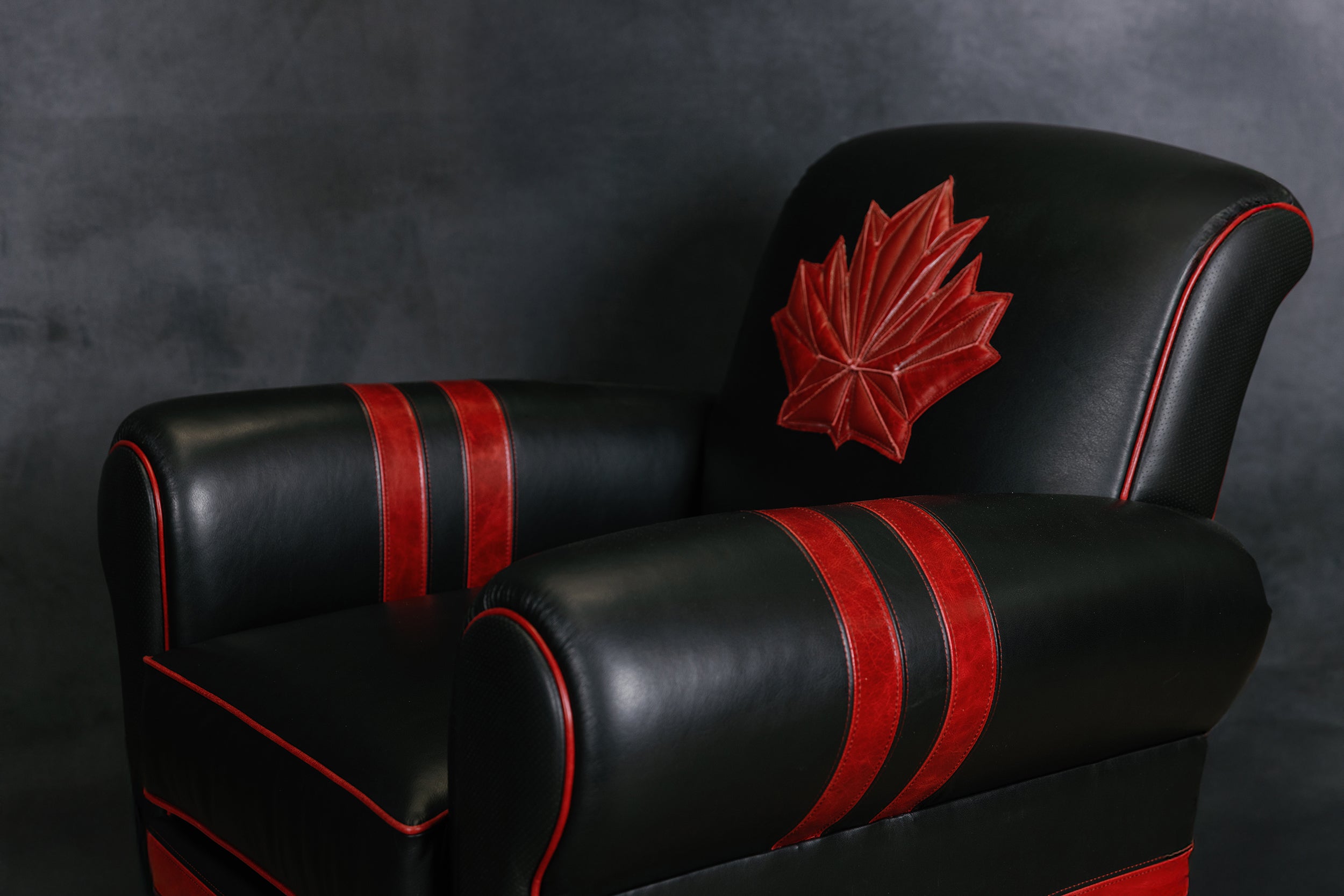GREAT CANADIAN LEATHER CHAIR