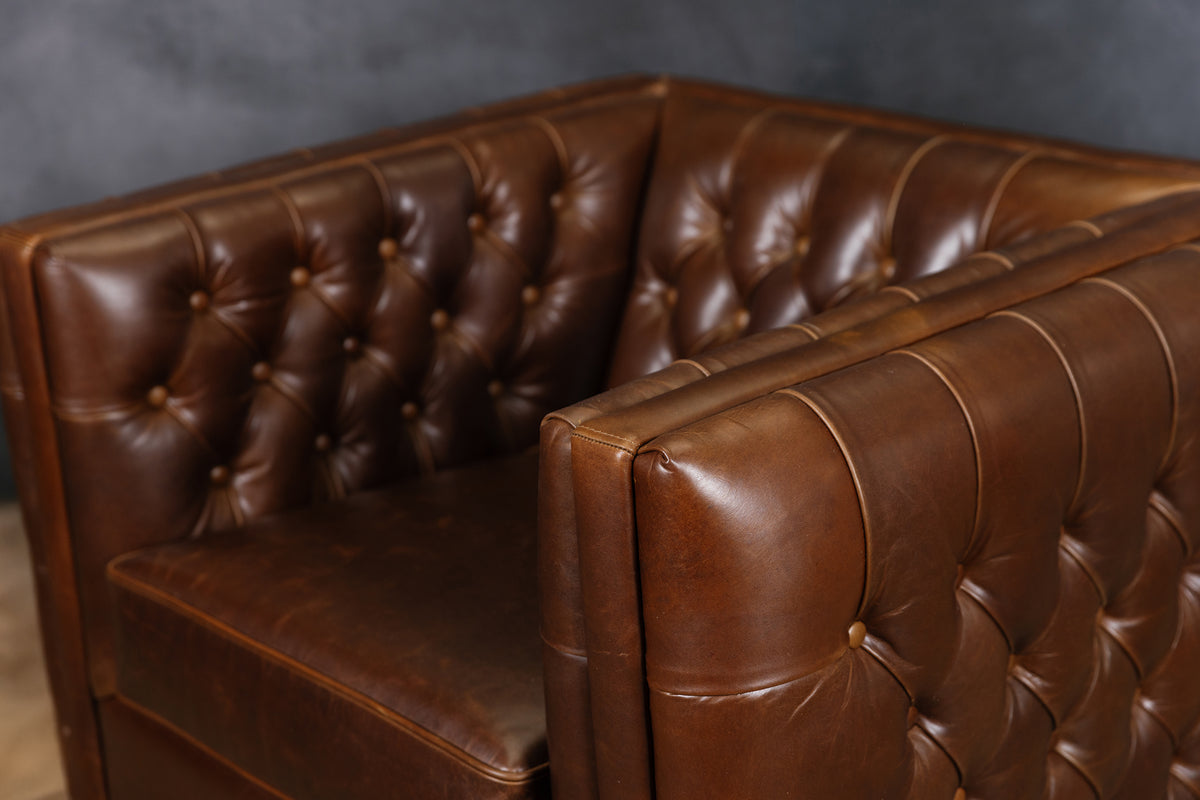 RENAISSANCE LEATHER CHAIR