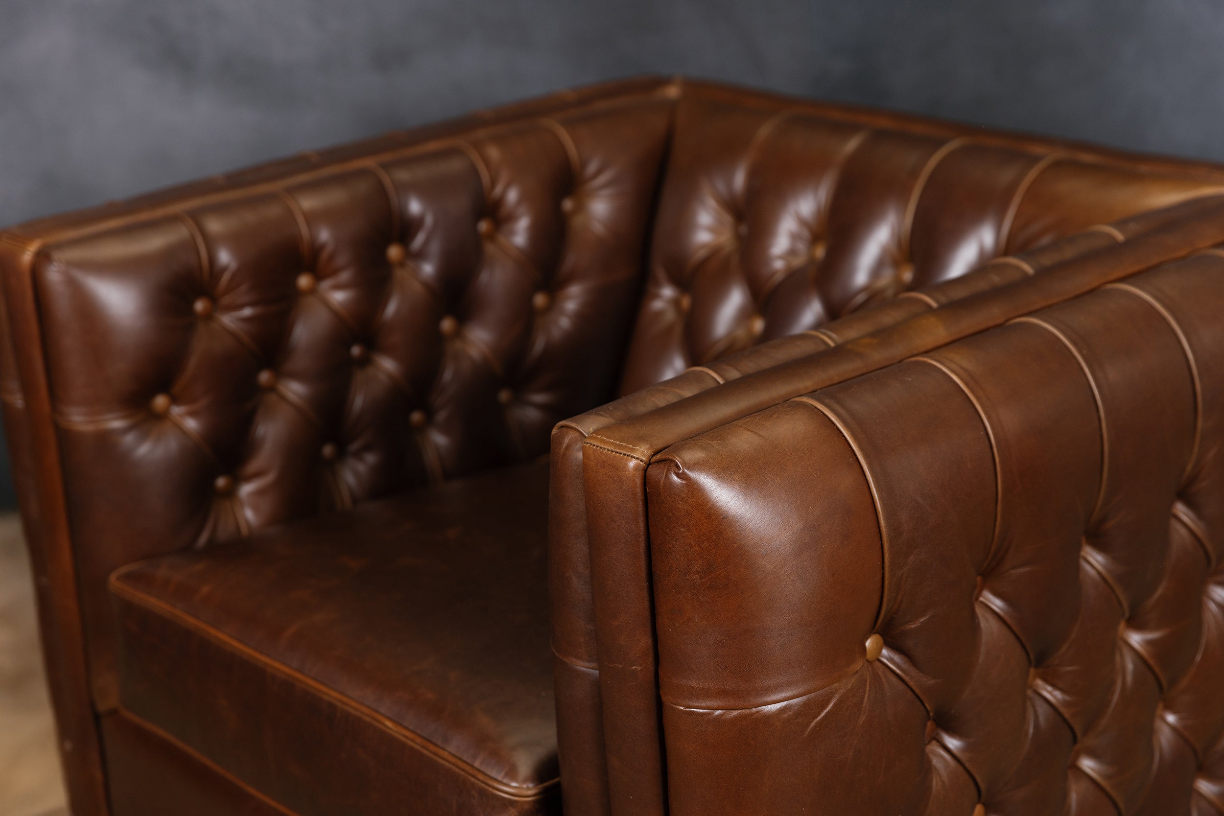 RENAISSANCE LEATHER CHAIR