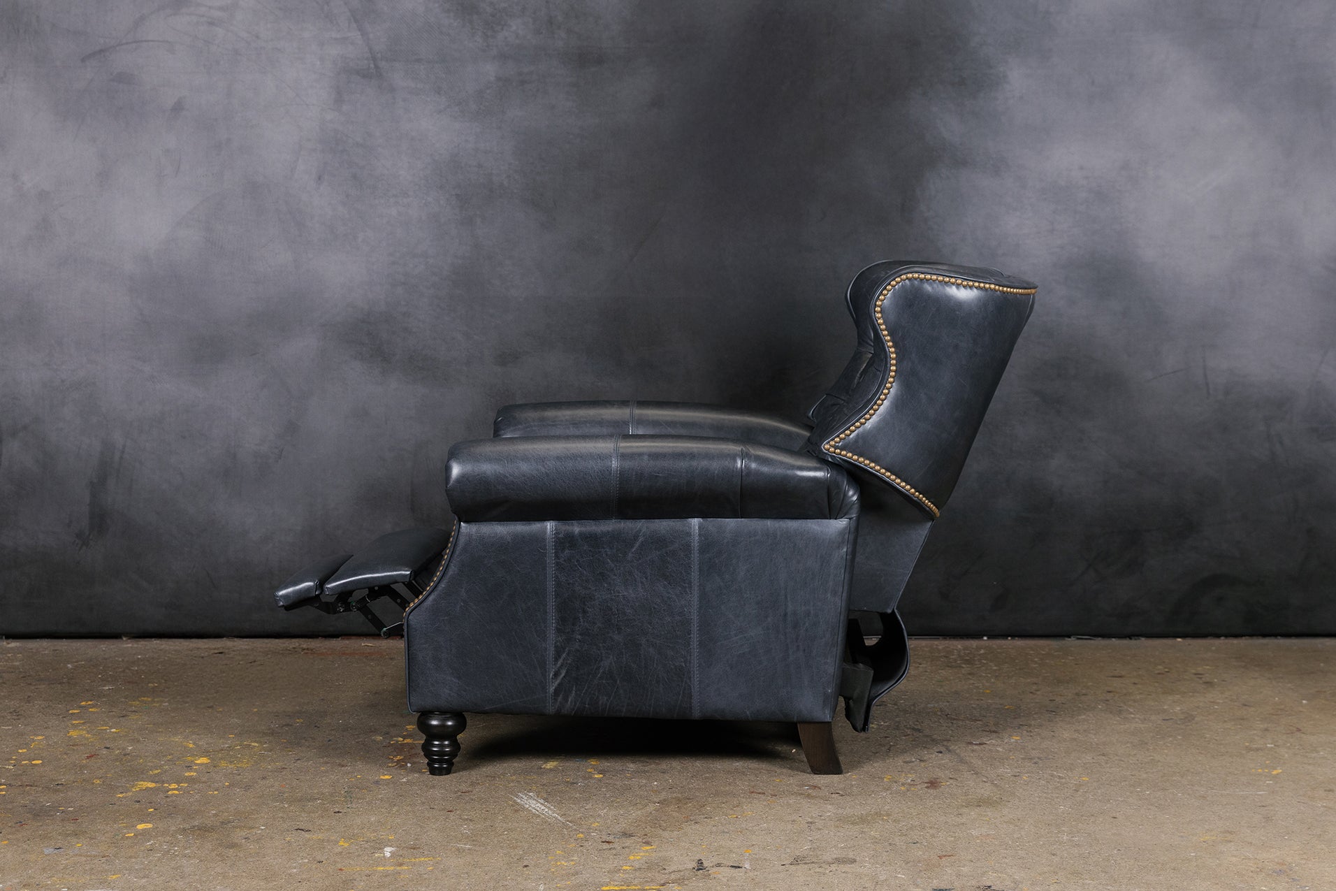 CHAMBERLAIN RECLINER