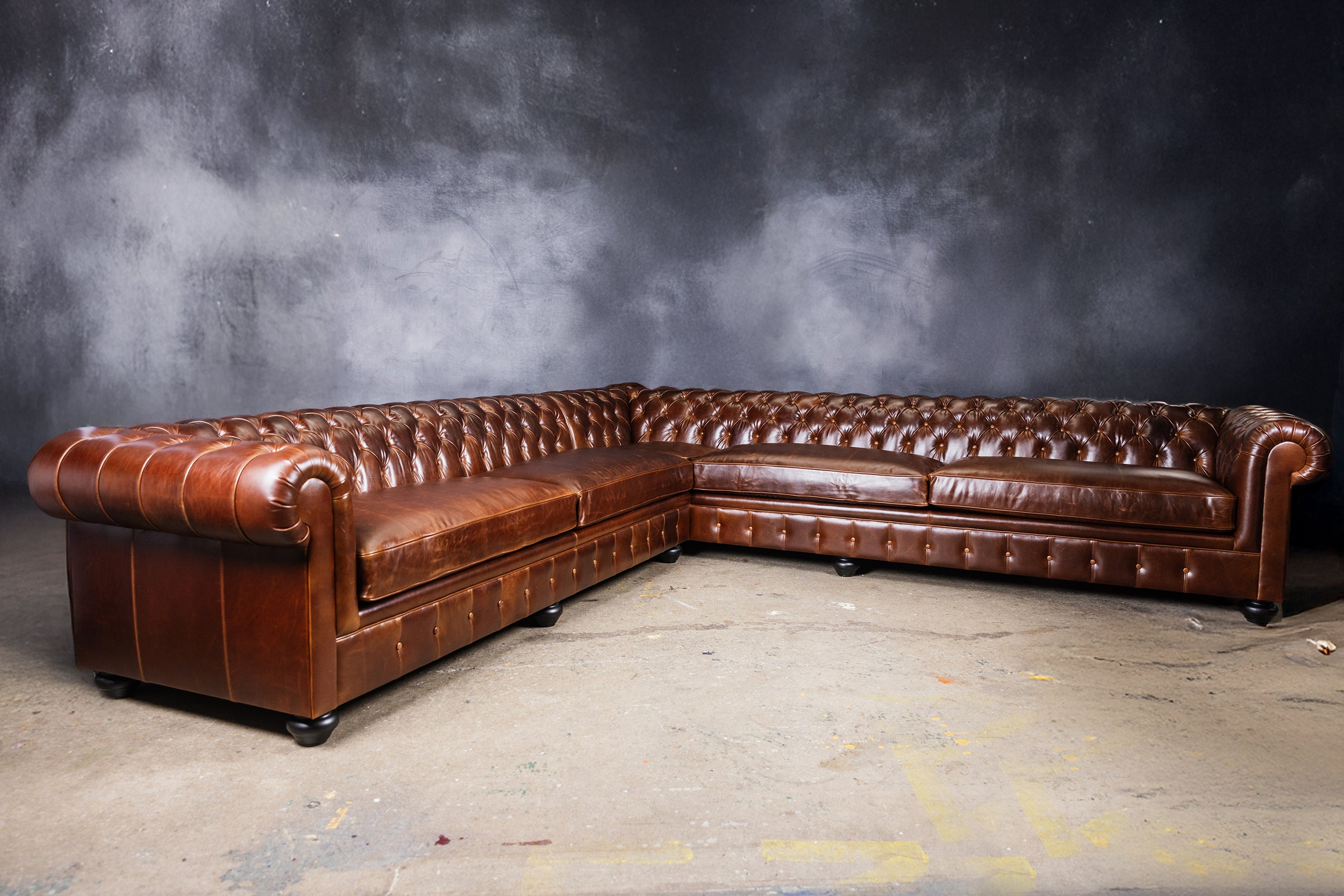 WIMBLEDON LEATHER SECTIONAL
