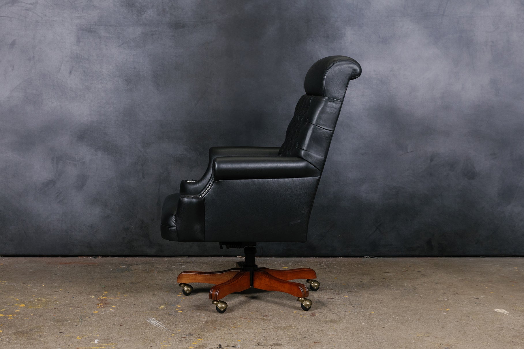 CONGRESSMAN OFFICE CHAIR