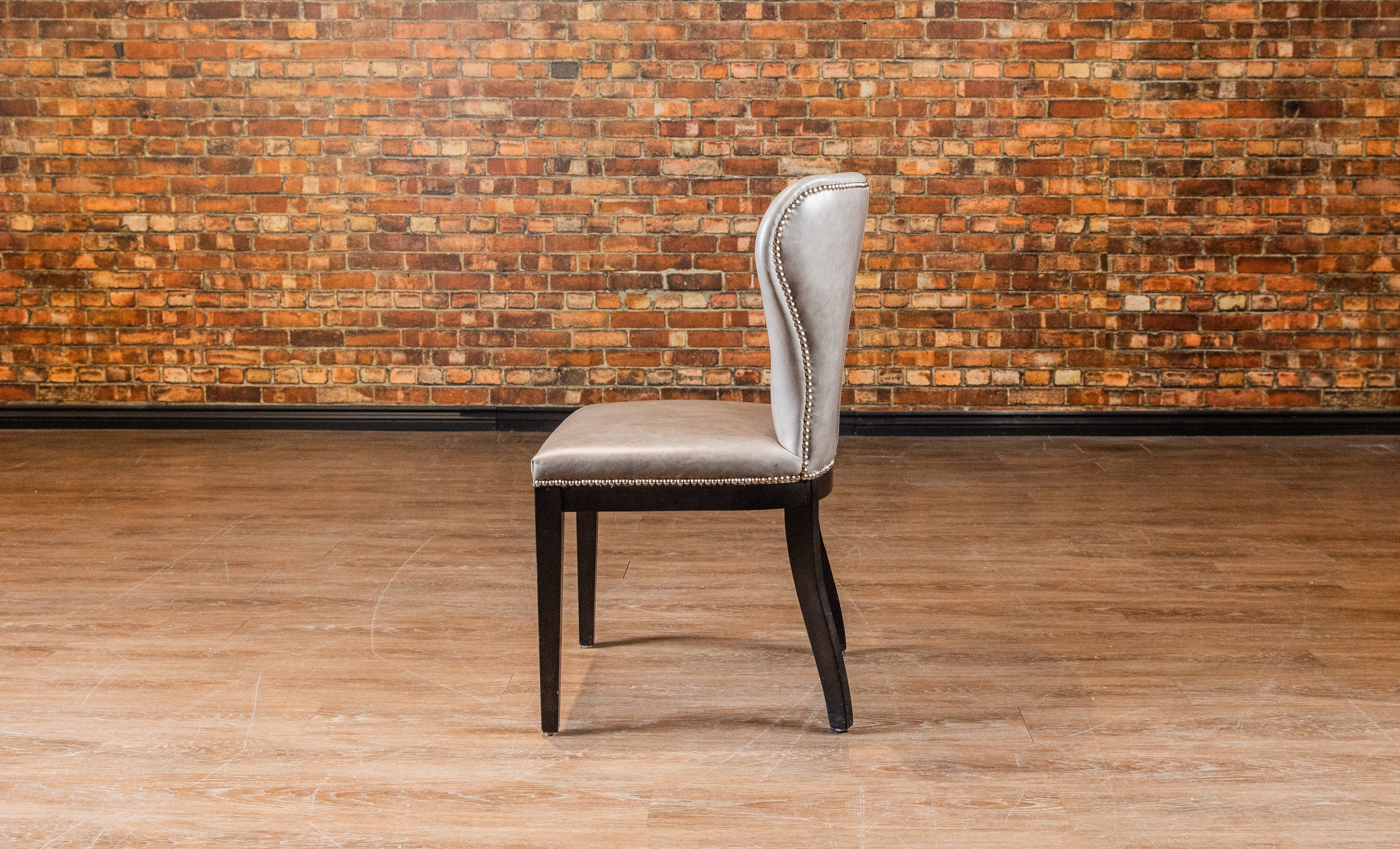 CHAISE DE SALLE À MANGER EN CUIR VIOLET