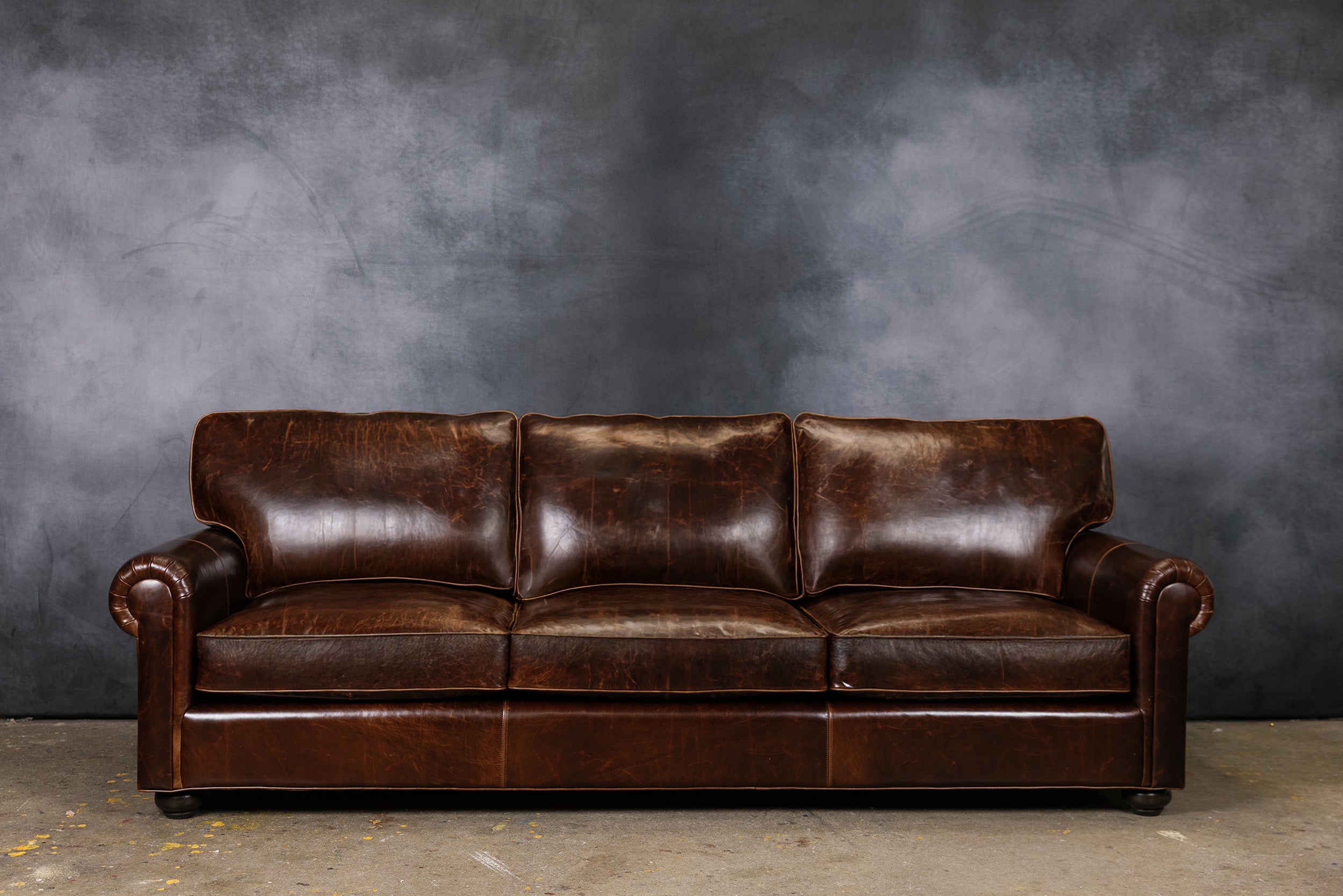LANNISTER LEATHER SOFA - NOBILITY SERIES