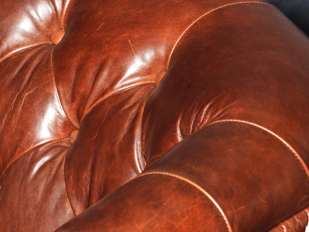 GOVERNOR GENERAL LEATHER CHAIR